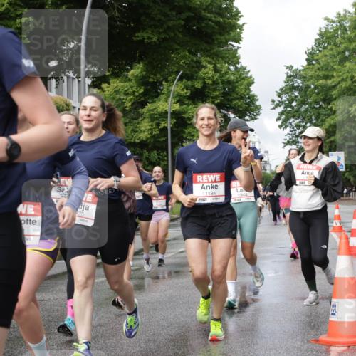 14.06.2026 - REWE Women's Run Jannik Wohlers http://msf.ph/oto/9794493 14.06.2026 09:08:31 Laufen 11395, 28, 11184, 7, 10803, 112, 57, 0222 meine-sportfotos.de