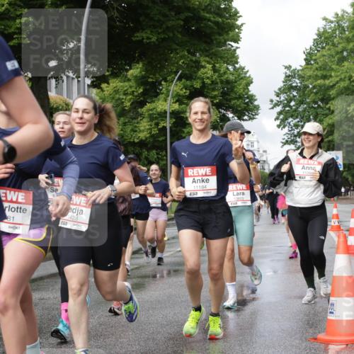 14.06.2026 - REWE Women's Run Jannik Wohlers http://msf.ph/oto/9794495 14.06.2026 09:08:31 Laufen 5, 81, 657, 1428, 11184, 10803, 11266, 517, 30222 meine-sportfotos.de
