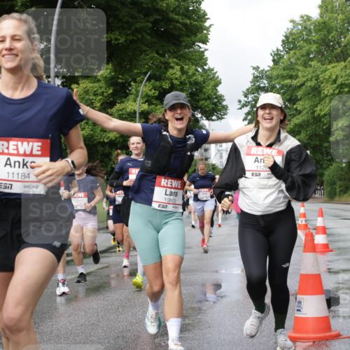 14.06.2026 - REWE Women's Run Jannik Wohlers http://msf.ph/oto/9794513 14.06.2026 09:08:32 Laufen 10192, 57, 11184, 7, 10803, 1126, 657 meine-sportfotos.de