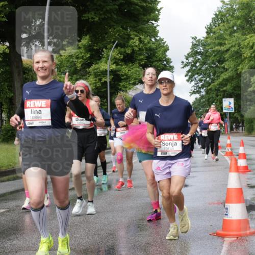 14.06.2026 - REWE Women's Run Jannik Wohlers http://msf.ph/oto/9794540 14.06.2026 09:08:33 Laufen 11526, 10896, 657, 10204, 10144, 57 meine-sportfotos.de