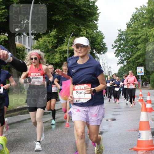 14.06.2026 - REWE Women's Run Jannik Wohlers http://msf.ph/oto/9794568 14.06.2026 09:08:34 Laufen 10896, 7, 10204, 7, 10144, 57, 12 meine-sportfotos.de