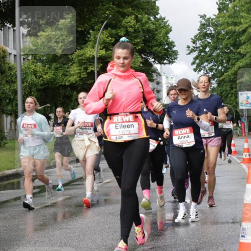14.06.2026 - REWE Women's Run Jannik Wohlers http://msf.ph/oto/9794605 14.06.2026 09:08:38 Laufen 10, 10133, 7, 11273, 57, 10699, 51, 10757, 02, 22 meine-sportfotos.de