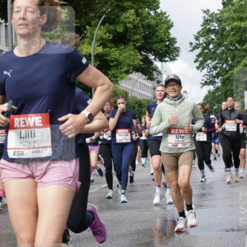 14.06.2026 - REWE Women's Run Jannik Wohlers http://msf.ph/oto/9794627 14.06.2026 09:08:41 Laufen 10302, 7, 10704, 10757, 57, 10806, 7 meine-sportfotos.de
