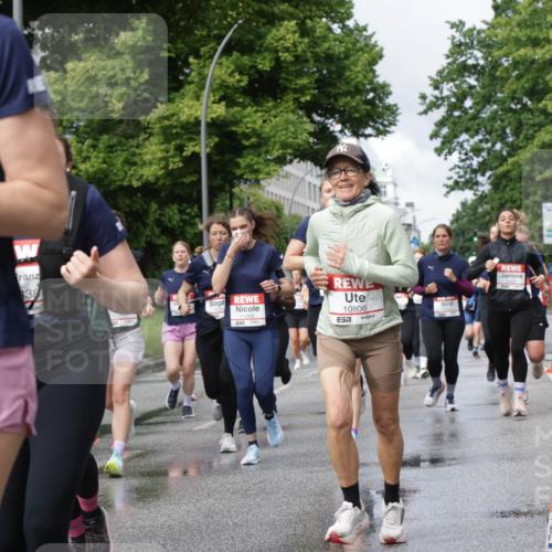 14.06.2026 - REWE Women's Run Jannik Wohlers http://msf.ph/oto/9794645 14.06.2026 09:08:41 Laufen 10757, 838, 11510, 10806 meine-sportfotos.de