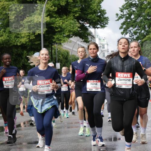 14.06.2026 - REWE Women's Run Jannik Wohlers http://msf.ph/oto/9794659 14.06.2026 09:08:44 Laufen 10129, 10925, 10213, 57, 10363, 7, 10235, 7, 57 meine-sportfotos.de