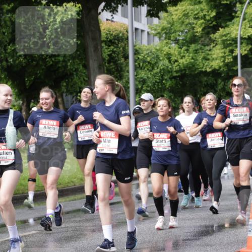 14.06.2026 - REWE Women's Run Jannik Wohlers http://msf.ph/oto/9794935 14.06.2026 09:09:10 Laufen 10167, 11354, 11055, 10424, 11016, 7, 11272, 10173, 7, 10858 meine-sportfotos.de