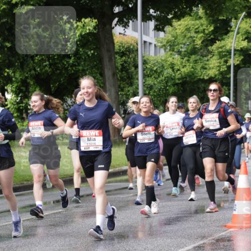 14.06.2026 - REWE Women's Run Jannik Wohlers http://msf.ph/oto/9794960 14.06.2026 09:09:10 Laufen 11354, 1055, 11016, 7, 10173, 10858 meine-sportfotos.de