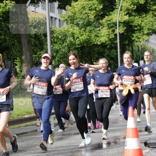 14.06.2026 - REWE Women's Run Jannik Wohlers http://msf.ph/oto/9795097 14.06.2026 09:09:18 Laufen 10611, 657, 11210, 7, 10835, 657, 11423, 7, 11415 meine-sportfotos.de
