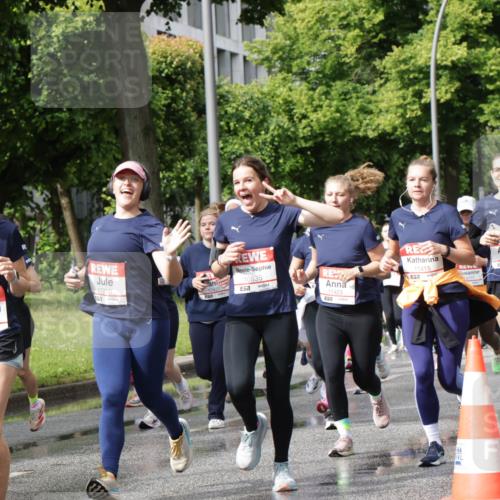 14.06.2026 - REWE Women's Run Jannik Wohlers http://msf.ph/oto/9795120 14.06.2026 09:09:18 Laufen 10611, 57, 11210, 10526, 0777, 10835, 57, 11423, 11415, 7 meine-sportfotos.de