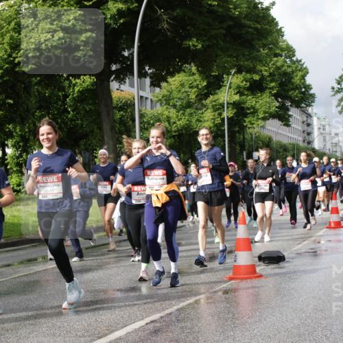 14.06.2026 - REWE Women's Run Jannik Wohlers http://msf.ph/oto/9795137 14.06.2026 09:09:19 Laufen 11210, 10835, 7, 11415, 7, 11423 meine-sportfotos.de