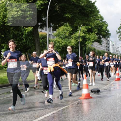 14.06.2026 - REWE Women's Run Jannik Wohlers http://msf.ph/oto/9795146 14.06.2026 09:09:19 Laufen 11210, 10835, 57 meine-sportfotos.de
