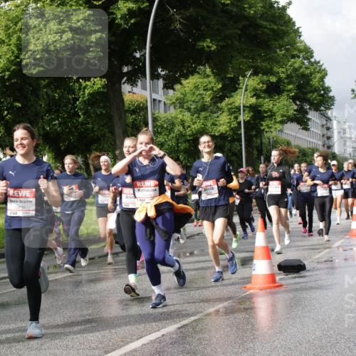 14.06.2026 - REWE Women's Run Jannik Wohlers http://msf.ph/oto/9795153 14.06.2026 09:09:20 Laufen 11210, 10835, 7, 11415, 57 meine-sportfotos.de