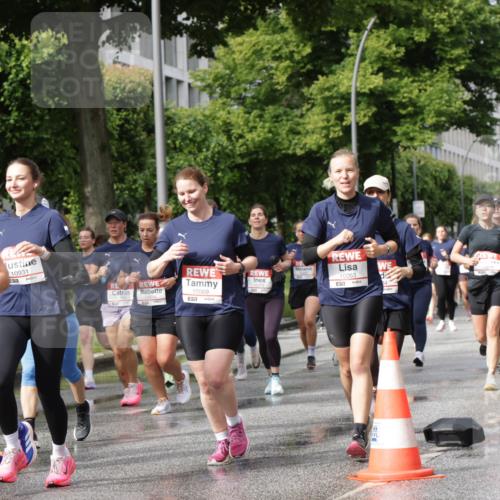 14.06.2026 - REWE Women's Run Jannik Wohlers http://msf.ph/oto/9795257 14.06.2026 09:09:26 Laufen 11167, 51, 10931, 10069, 10063, 7 meine-sportfotos.de
