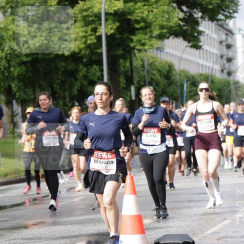 14.06.2026 - REWE Women's Run Jannik Wohlers http://msf.ph/oto/9795319 14.06.2026 09:09:31 Laufen 11302, 77, 10097 meine-sportfotos.de
