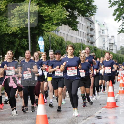 14.06.2026 - REWE Women's Run Jannik Wohlers http://msf.ph/oto/9795438 14.06.2026 09:09:35 Laufen 6, 00, 10815, 10921, 11436, 10554, 10451, 10291 meine-sportfotos.de