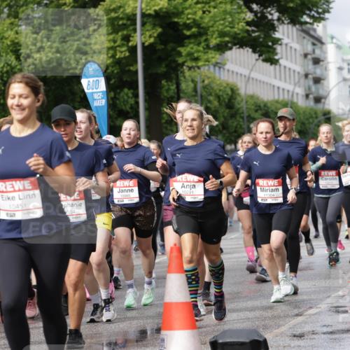 14.06.2026 - REWE Women's Run Jannik Wohlers http://msf.ph/oto/9795487 14.06.2026 09:09:37 Laufen 11436, 10177, 57, 10451, 517, 600, 554, 10065, 51, 10291, 11304 meine-sportfotos.de