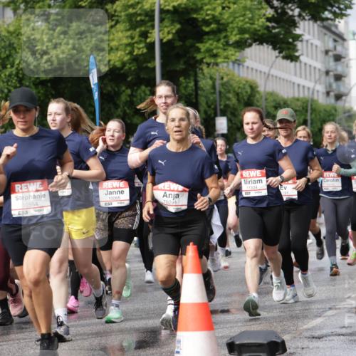 14.06.2026 - REWE Women's Run Jannik Wohlers http://msf.ph/oto/9795510 14.06.2026 09:09:38 Laufen 1045, 8377, 10554, 10065, 10291, 11304, 7, 131 meine-sportfotos.de