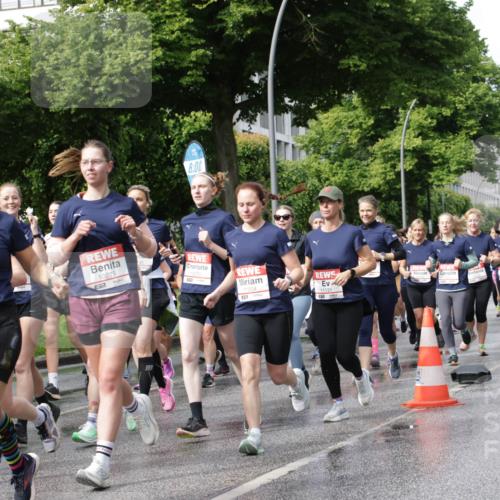 14.06.2026 - REWE Women's Run Jannik Wohlers http://msf.ph/oto/9795554 14.06.2026 09:09:41 Laufen 10291, 10279, 6, 00, 011304, 57, 11131 meine-sportfotos.de
