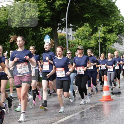 14.06.2026 - REWE Women's Run Jannik Wohlers http://msf.ph/oto/9795557 14.06.2026 09:09:41 Laufen 8, 00, 10279, 10291, 7, 11888, 11304, 7, 11131, 657 meine-sportfotos.de