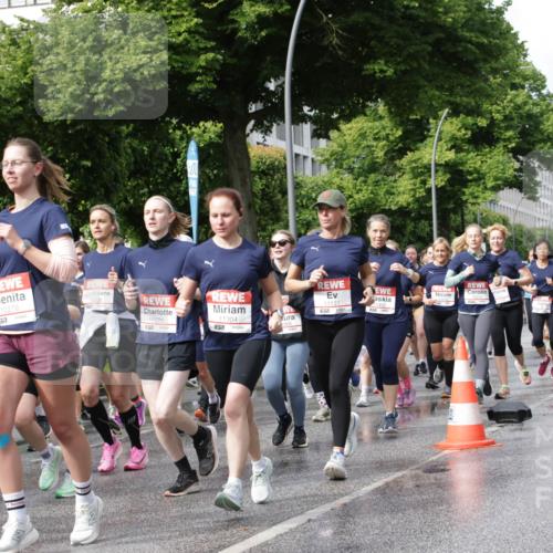 14.06.2026 - REWE Women's Run Jannik Wohlers http://msf.ph/oto/9795572 14.06.2026 09:09:41 Laufen 10067, 10279, 57, 11131, 10070, 11304, 657, 7 meine-sportfotos.de