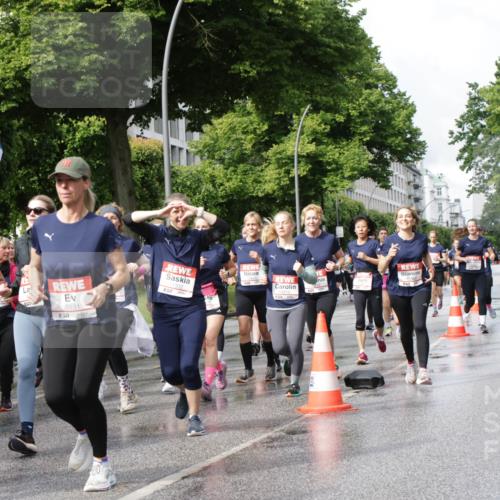 14.06.2026 - REWE Women's Run Jannik Wohlers http://msf.ph/oto/9795593 14.06.2026 09:09:42 Laufen 6, 00, 304, 1332, 11131 meine-sportfotos.de