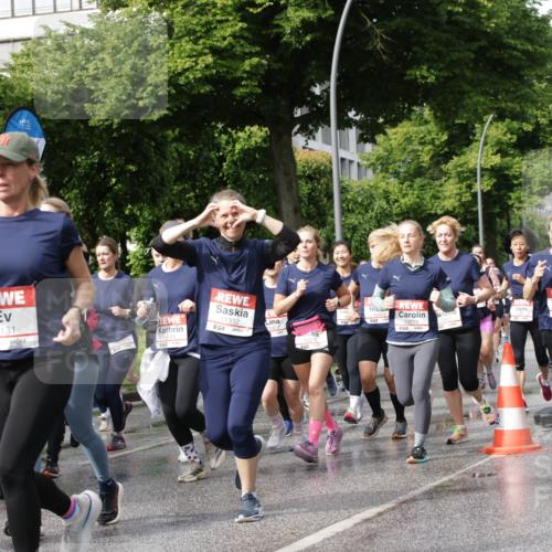 14.06.2026 - REWE Women's Run Jannik Wohlers http://msf.ph/oto/9795601 14.06.2026 09:09:43 Laufen 10031, 11131, 657, 10721, 11332, 7, 1427, 10923, 10210 meine-sportfotos.de