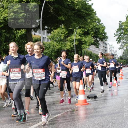 14.06.2026 - REWE Women's Run Jannik Wohlers http://msf.ph/oto/9795632 14.06.2026 09:09:44 Laufen 10075, 10210, 657, 10912, 10369, 11343 meine-sportfotos.de