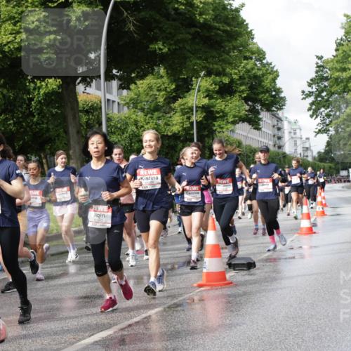 14.06.2026 - REWE Women's Run Jannik Wohlers http://msf.ph/oto/9795657 14.06.2026 09:09:45 Laufen 10912, 57, 10034, 11343 meine-sportfotos.de