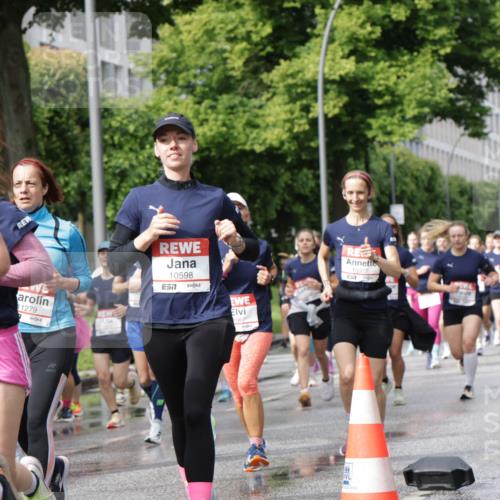 14.06.2026 - REWE Women's Run Jannik Wohlers http://msf.ph/oto/9795682 14.06.2026 09:09:47 Laufen 11279, 10598, 1067, 10377 meine-sportfotos.de