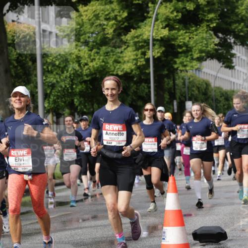 14.06.2026 - REWE Women's Run Jannik Wohlers http://msf.ph/oto/9795698 14.06.2026 09:09:48 Laufen 10377, 517, 10768, 11067, 7, 1113 meine-sportfotos.de