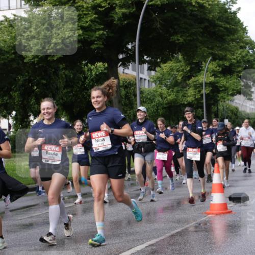 14.06.2026 - REWE Women's Run Jannik Wohlers http://msf.ph/oto/9795794 14.06.2026 09:09:52 Laufen 44, 11155, 7, 10976, 11179, 57 meine-sportfotos.de