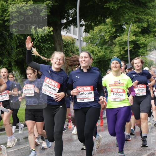 14.06.2026 - REWE Women's Run Jannik Wohlers http://msf.ph/oto/9795932 14.06.2026 09:10:04 Laufen 10082, 10603, 11107, 7, 10222, 7, 10104, 7, 11191, 57 meine-sportfotos.de