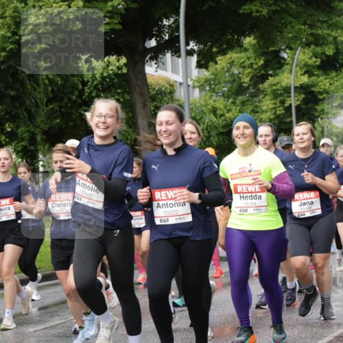 14.06.2026 - REWE Women's Run Jannik Wohlers http://msf.ph/oto/9795939 14.06.2026 09:10:04 Laufen 10082, 11107, 10603, 517, 1, 10222, 7, 10104, 11191, 57 meine-sportfotos.de