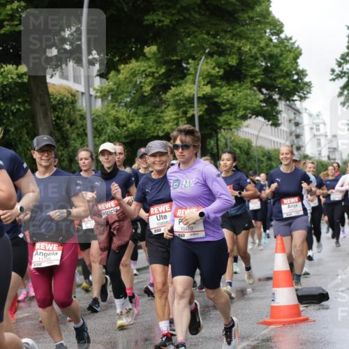 14.06.2026 - REWE Women's Run Jannik Wohlers http://msf.ph/oto/9795954 14.06.2026 09:10:06 Laufen 11191, 657, 11288, 7, 10898, 657, 10482, 57 meine-sportfotos.de
