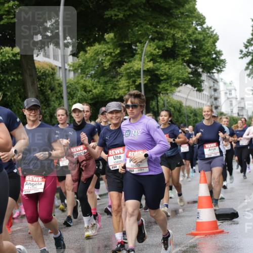 14.06.2026 - REWE Women's Run Jannik Wohlers http://msf.ph/oto/9795957 14.06.2026 09:10:06 Laufen 11191, 657, 11288, 7, 10898, 657, 10482, 57 meine-sportfotos.de