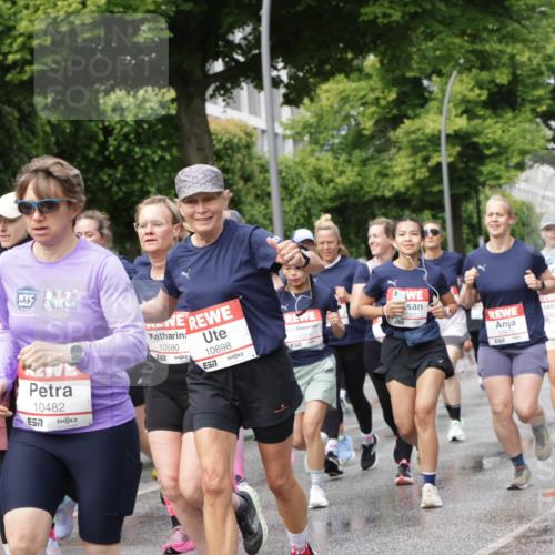 14.06.2026 - REWE Women's Run Jannik Wohlers http://msf.ph/oto/9796000 14.06.2026 09:10:07 Laufen 11288, 7, 10482, 57, 10680, 10898, 57, 11027, 10875 meine-sportfotos.de