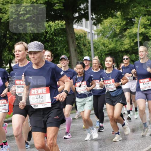 14.06.2026 - REWE Women's Run Jannik Wohlers http://msf.ph/oto/9796030 14.06.2026 09:10:07 Laufen 2, 10090, 7, 1068, 10898, 7, 11027, 11091, 10875, 57 meine-sportfotos.de
