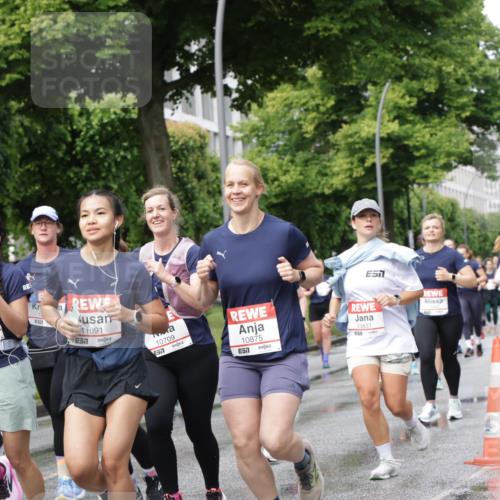 14.06.2026 - REWE Women's Run Jannik Wohlers http://msf.ph/oto/9796036 14.06.2026 09:10:09 Laufen 11334, 104, 67, 11027, 557, 11091, 10709, 57, 10875, 57, 10831 meine-sportfotos.de