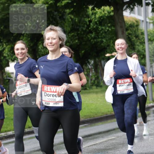 14.06.2026 - REWE Women's Run Jannik Wohlers http://msf.ph/oto/9796141 14.06.2026 09:10:16 Laufen 046, 10492, 10556, 7, 10805, 7, 7 meine-sportfotos.de