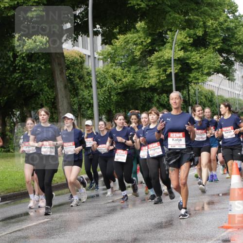 14.06.2026 - REWE Women's Run Jannik Wohlers http://msf.ph/oto/9796164 14.06.2026 09:10:18 Laufen 11044, 7, 10512, 11452, 10561 meine-sportfotos.de