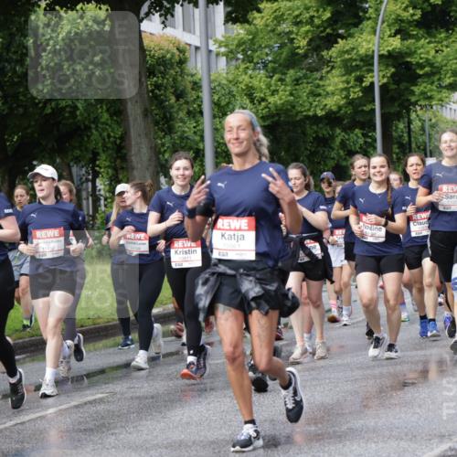 14.06.2026 - REWE Women's Run Jannik Wohlers http://msf.ph/oto/9796176 14.06.2026 09:10:19 Laufen 10078, 11452, 10199, 10811, 10561, 6517, 657, 11002, 10410 meine-sportfotos.de