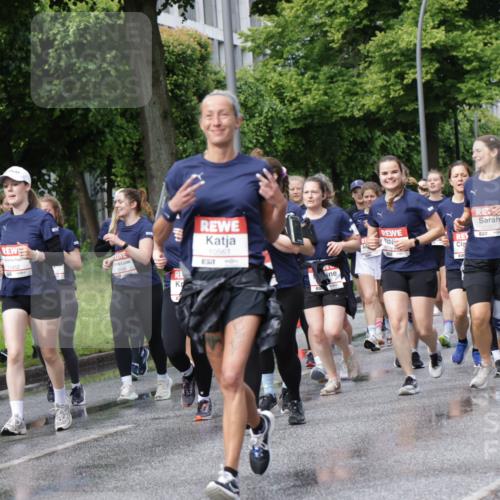 14.06.2026 - REWE Women's Run Jannik Wohlers http://msf.ph/oto/9796192 14.06.2026 09:10:19 Laufen 10078, 11452, 10199, 10561, 57, 10410, 657 meine-sportfotos.de