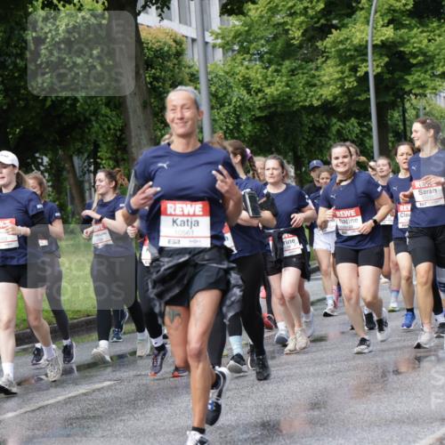 14.06.2026 - REWE Women's Run Jannik Wohlers http://msf.ph/oto/9796195 14.06.2026 09:10:19 Laufen 10078, 11452, 11002, 87, 10561, 7, 2, 276, 10410 meine-sportfotos.de