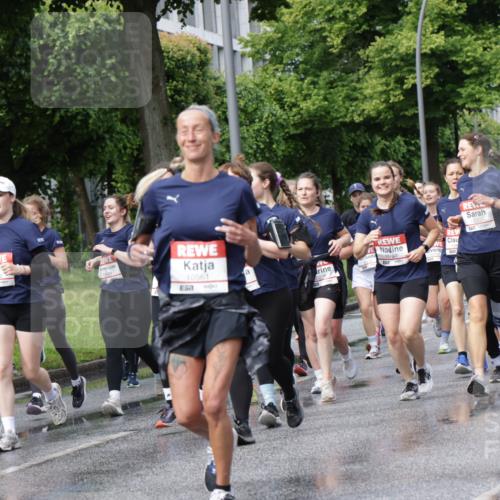 14.06.2026 - REWE Women's Run Jannik Wohlers http://msf.ph/oto/9796198 14.06.2026 09:10:19 Laufen 10078, 11452, 10199, 10561, 57, 11187, 0276, 10410 meine-sportfotos.de