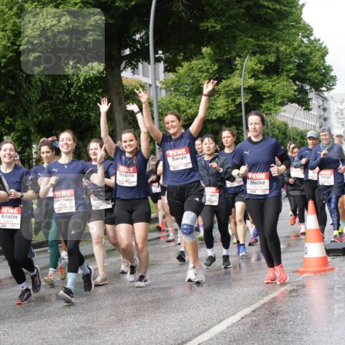 14.06.2026 - REWE Women's Run Jannik Wohlers http://msf.ph/oto/9796242 14.06.2026 09:10:21 Laufen 10582, 577, 10811, 10341, 11187, 10410 meine-sportfotos.de