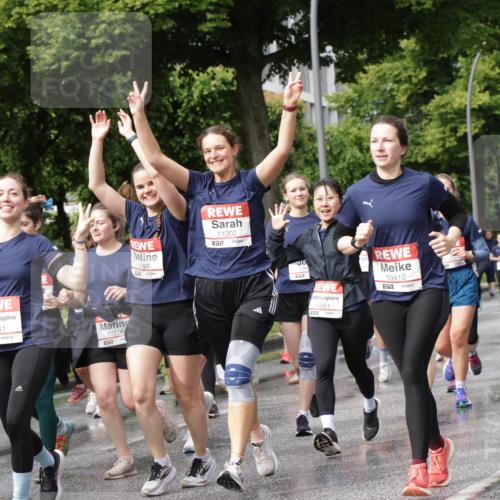14.06.2026 - REWE Women's Run Jannik Wohlers http://msf.ph/oto/9796258 14.06.2026 09:10:22 Laufen 10811, 10341, 7, 10276, 7, 11187, 11002, 57, 57, 10261, 7, 10410, 657 meine-sportfotos.de