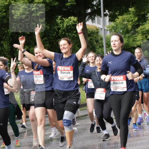 14.06.2026 - REWE Women's Run Jannik Wohlers http://msf.ph/oto/9796266 14.06.2026 09:10:22 Laufen 0811, 7, 10341, 657, 48, 11187, 11002, 57, 027, 577, 57, 10261, 10410 meine-sportfotos.de