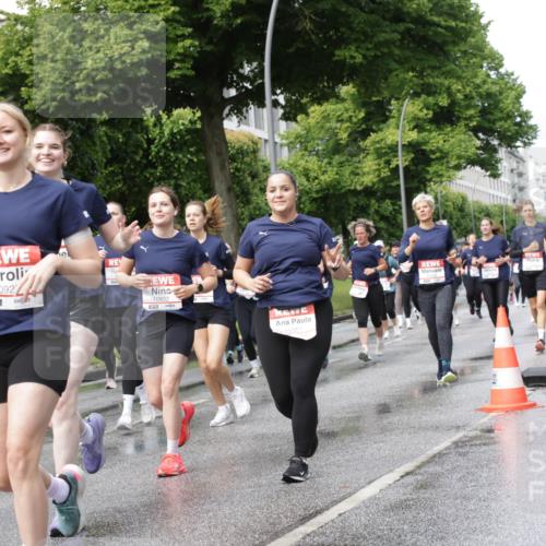 14.06.2026 - REWE Women's Run Jannik Wohlers http://msf.ph/oto/9796336 14.06.2026 09:10:29 Laufen 10, 1092, 57, 10932, 1935 meine-sportfotos.de