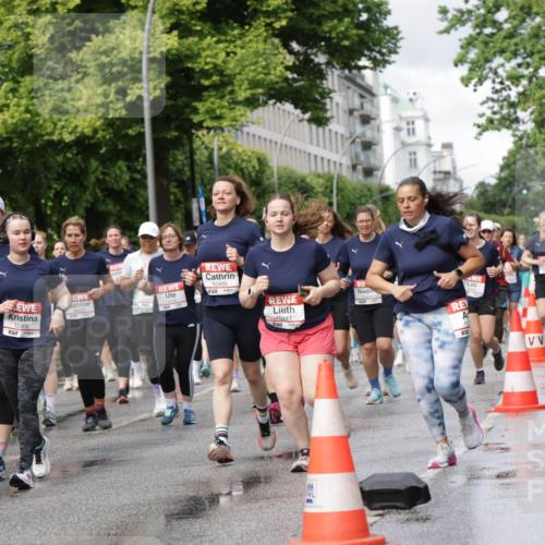 14.06.2026 - REWE Women's Run Jannik Wohlers http://msf.ph/oto/9796416 14.06.2026 09:10:38 Laufen 10323, 10406, 10409, 10441 meine-sportfotos.de
