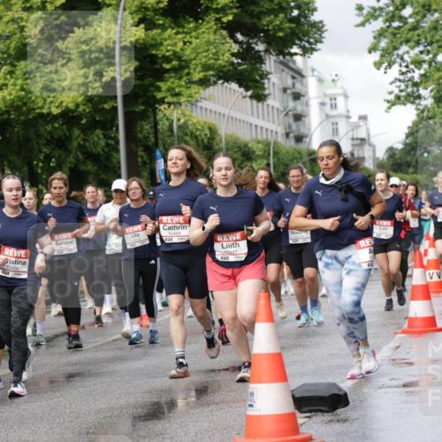14.06.2026 - REWE Women's Run Jannik Wohlers http://msf.ph/oto/9796418 14.06.2026 09:10:38 Laufen 10323, 10406, 10409, 10441 meine-sportfotos.de